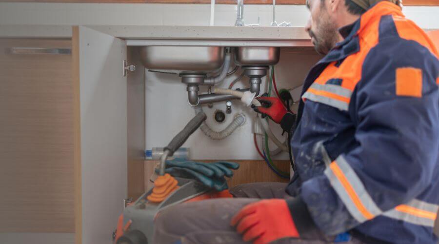 Expert burst pipe repair services in Saint Elmo, AL